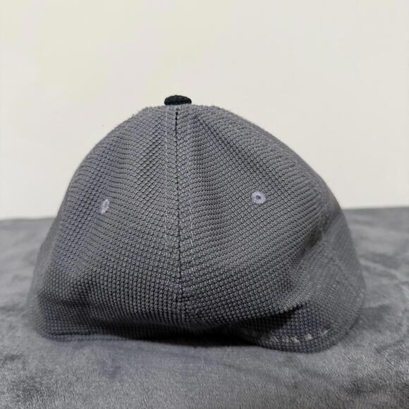 Oakley Flexfit Hat S/M Gray Black Classic Logo Cap Stretch Fit Athletic Golf - Picture 4 of 5